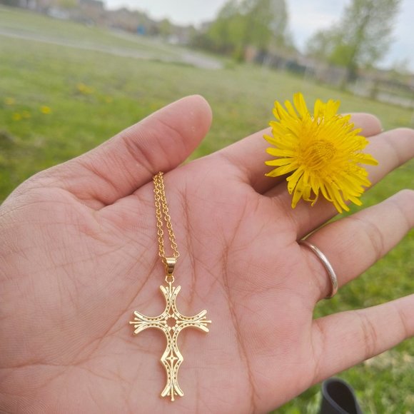 cross pendant chain - Picture 2 of 2